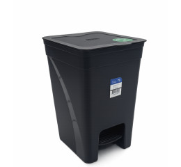 LIXEIRA PLAST.C/PEDAL QUAD.7,5LTS PTA 1724 C/6